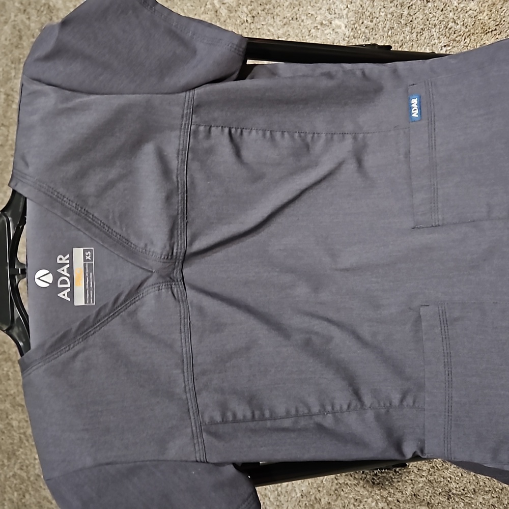 Charcoal gray Adar scrub set